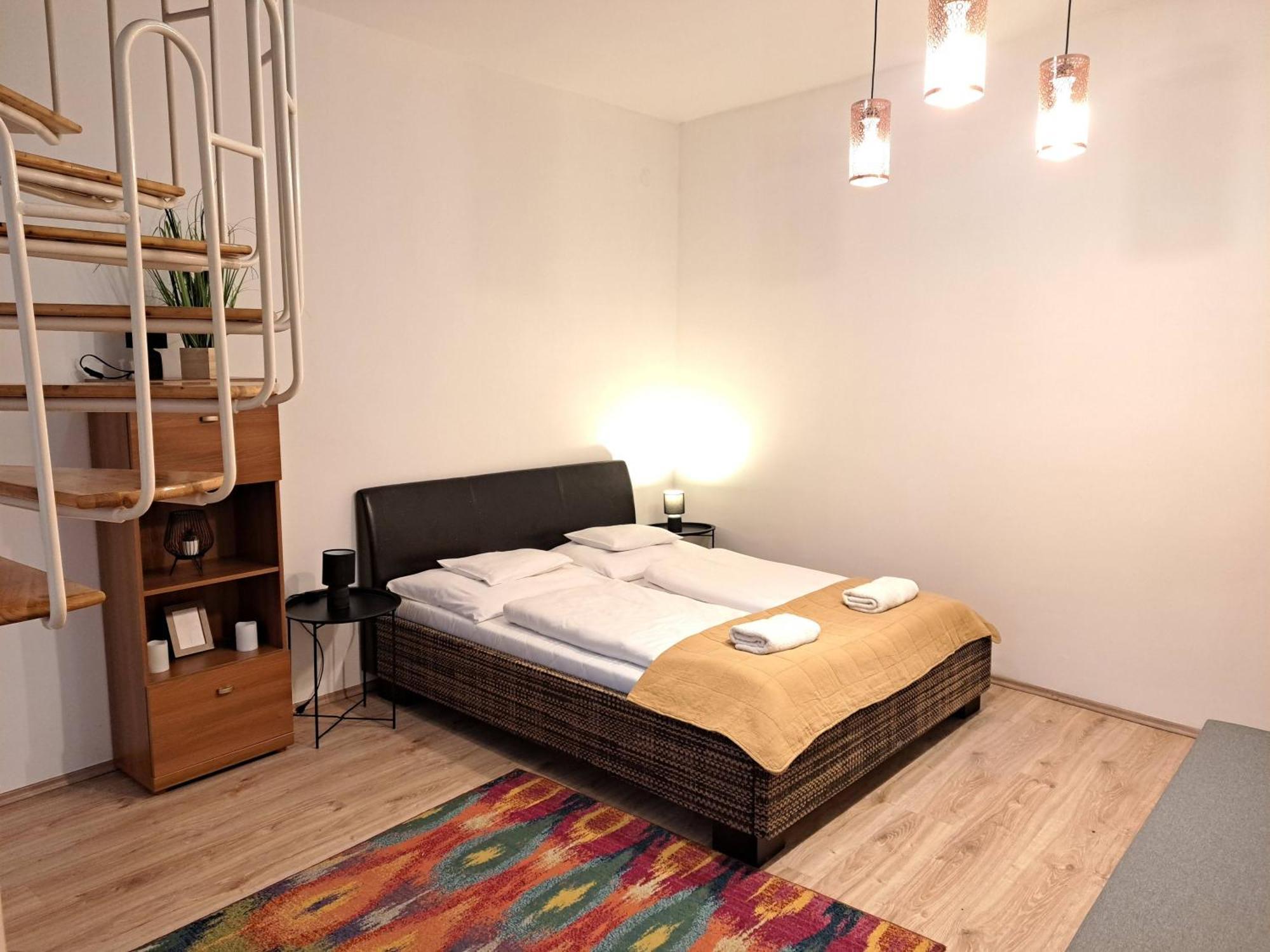 Orient Apartmanhaz Эгер Экстерьер фото