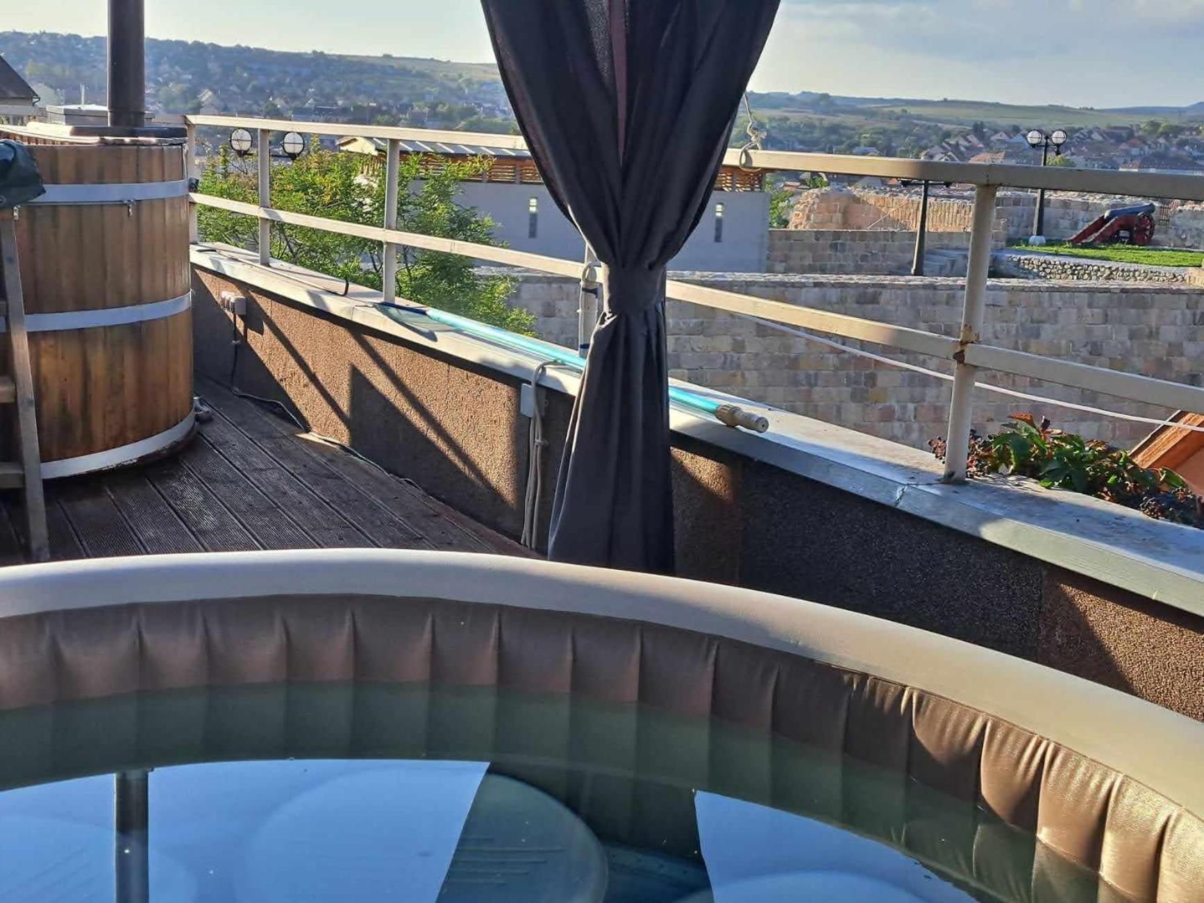 Orient Apartmanhaz Эгер Экстерьер фото