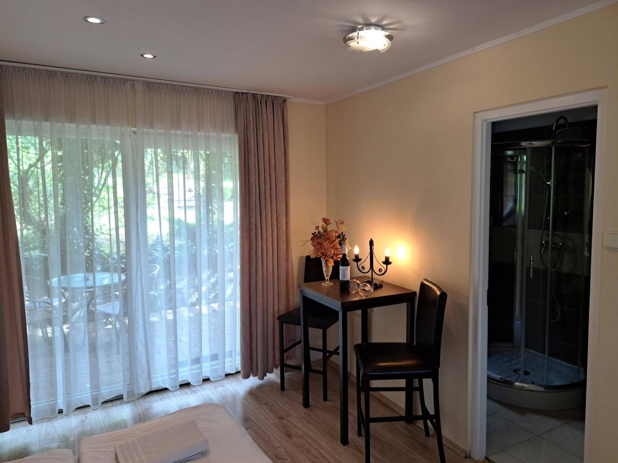 Orient Apartmanhaz Эгер Экстерьер фото
