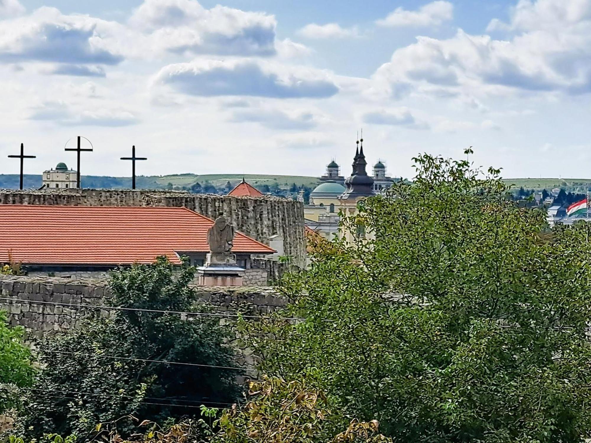 Orient Apartmanhaz Эгер Экстерьер фото