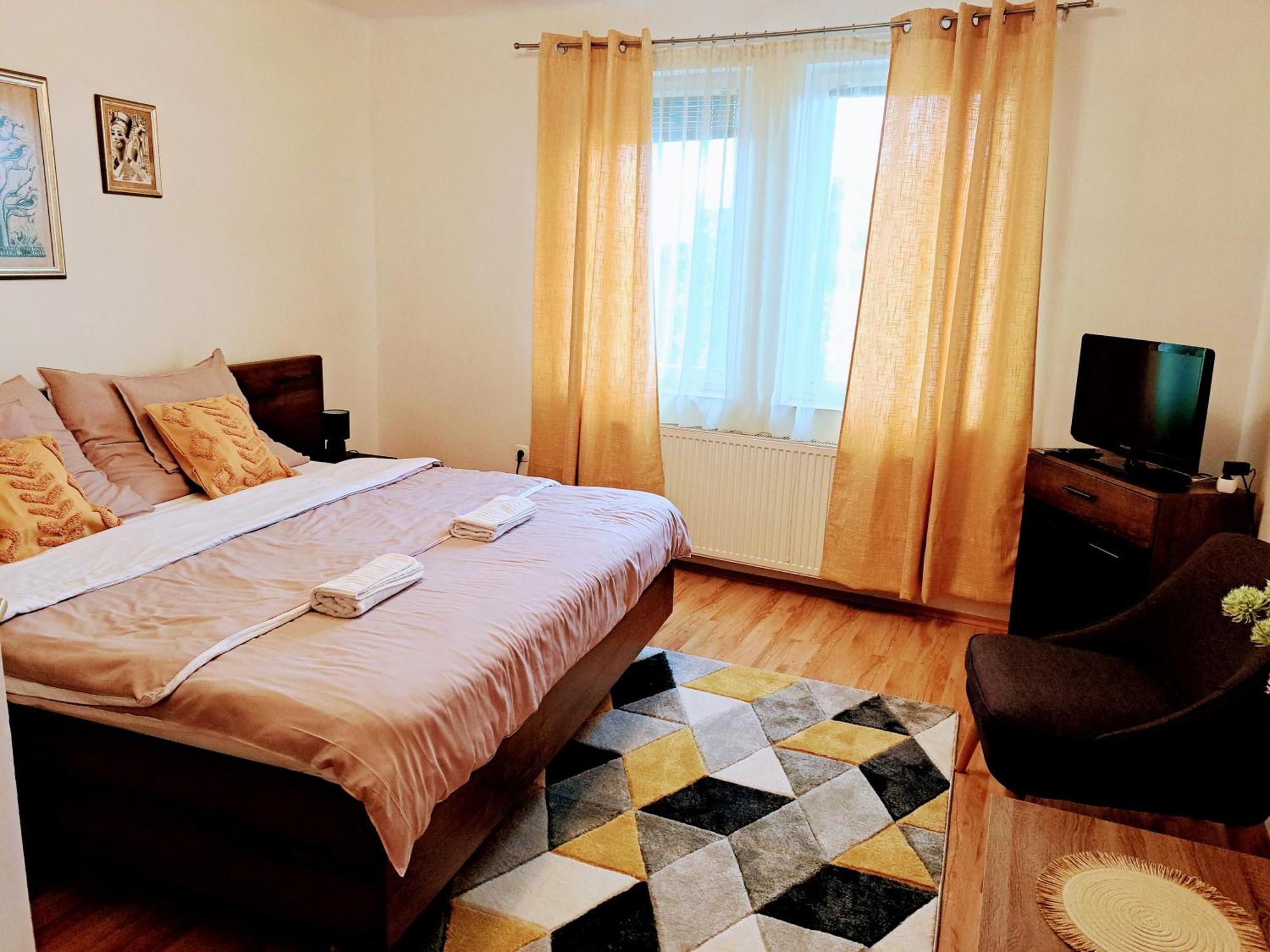Orient Apartmanhaz Эгер Экстерьер фото