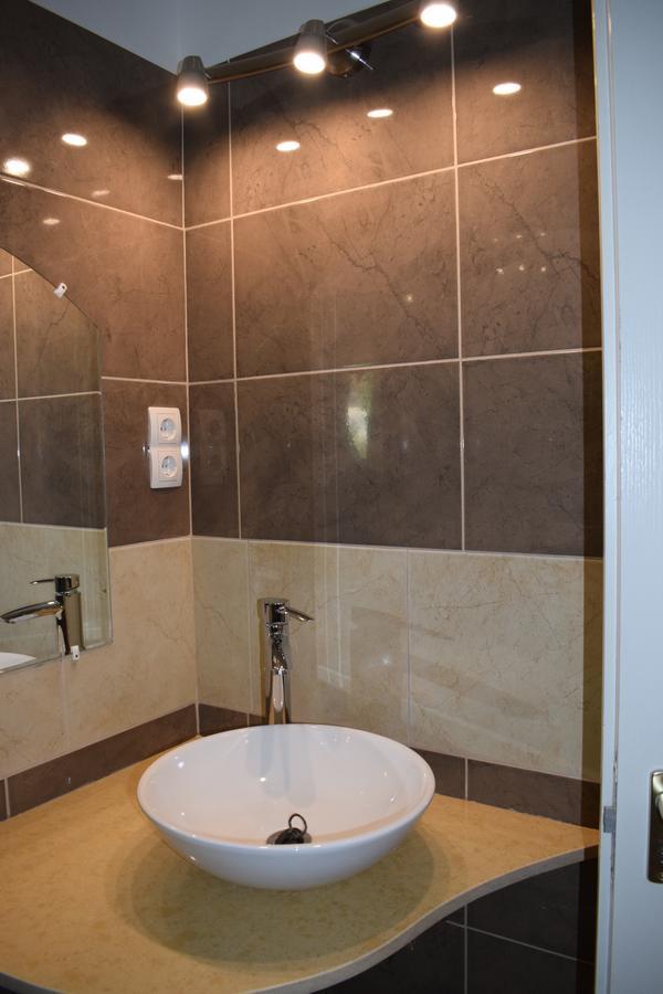 Orient Apartmanhaz Эгер Экстерьер фото